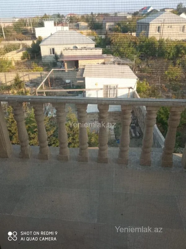 Satılır 6 otaqlı həyət evi 250 m²