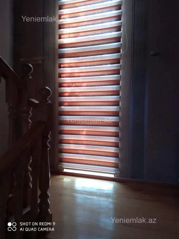 Satılır 6 otaqlı həyət evi 250 m²