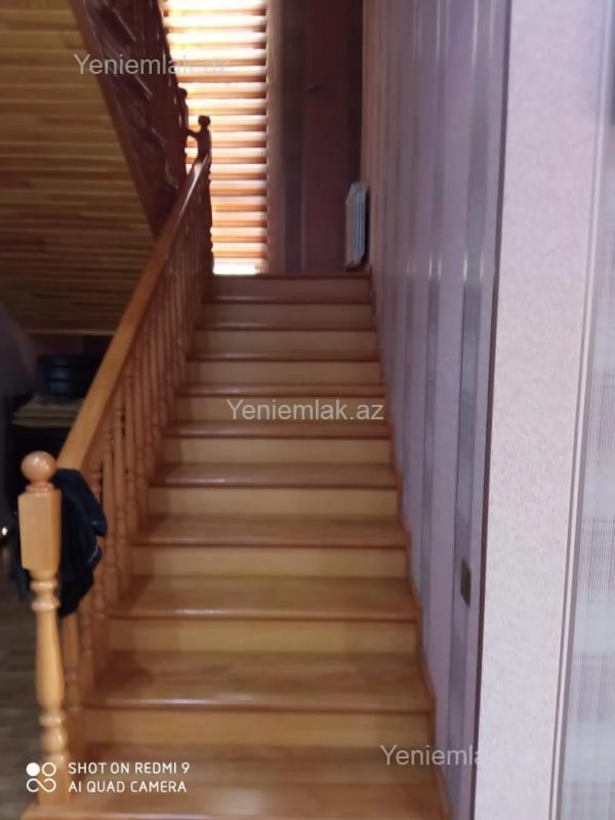 Satılır 6 otaqlı həyət evi 250 m²