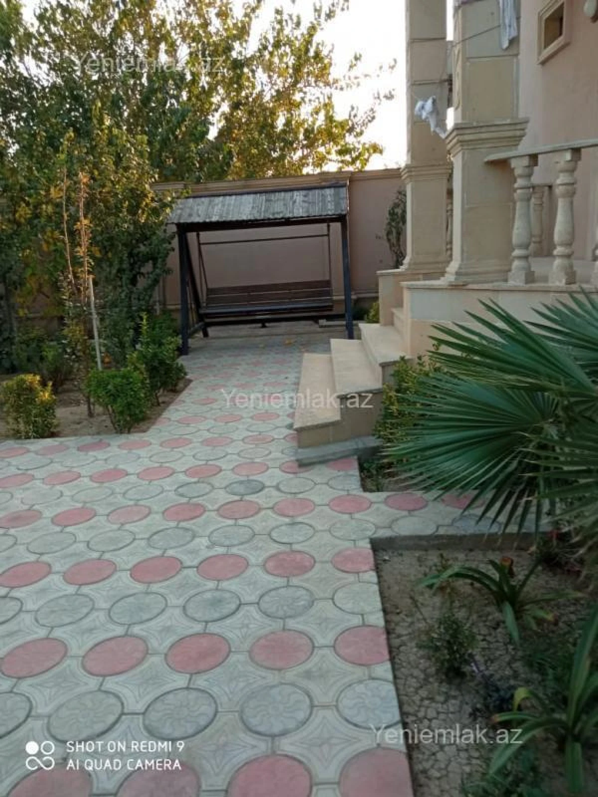 Satılır 6 otaqlı həyət evi 250 m²