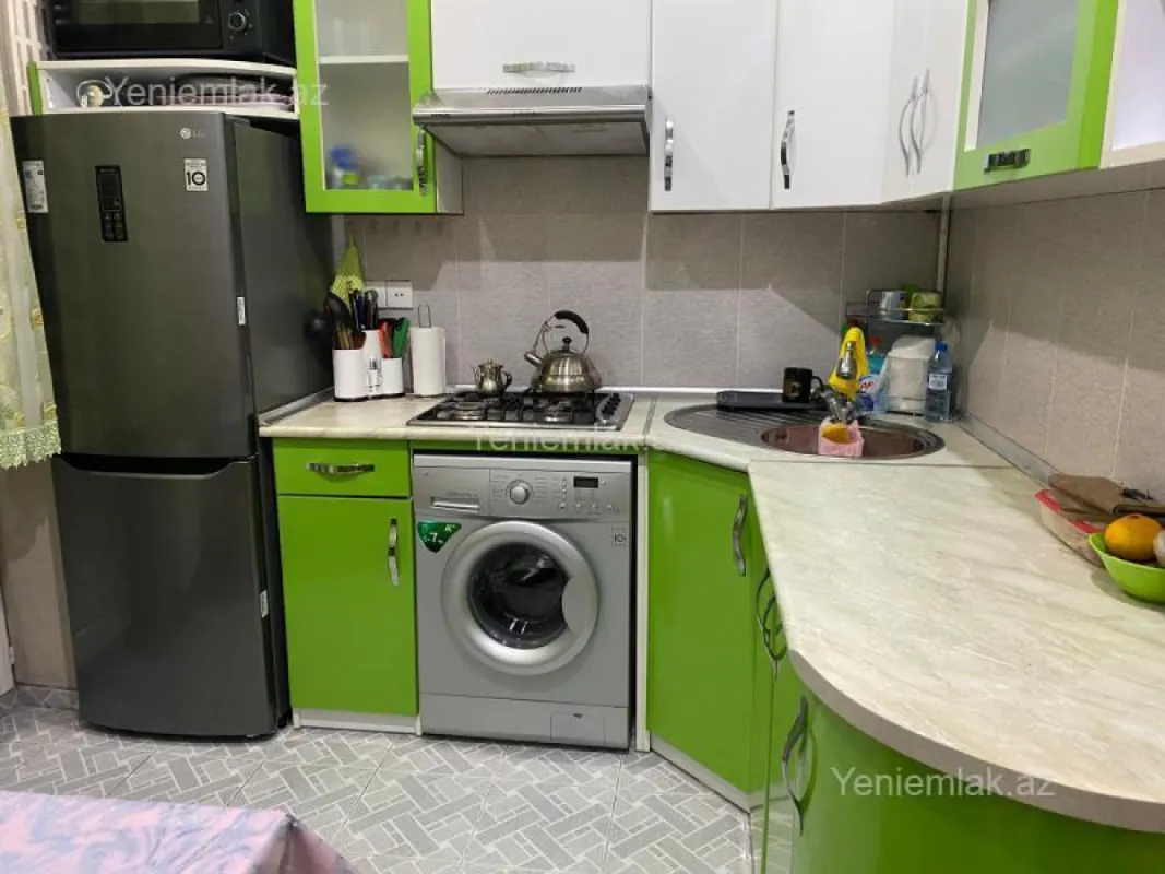 Satılır 2 otaqlı köhnə tikili 54 m²