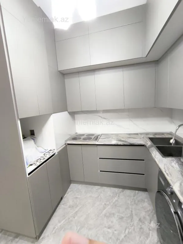 Satılır 2 otaqlı yeni tikili 68 m²