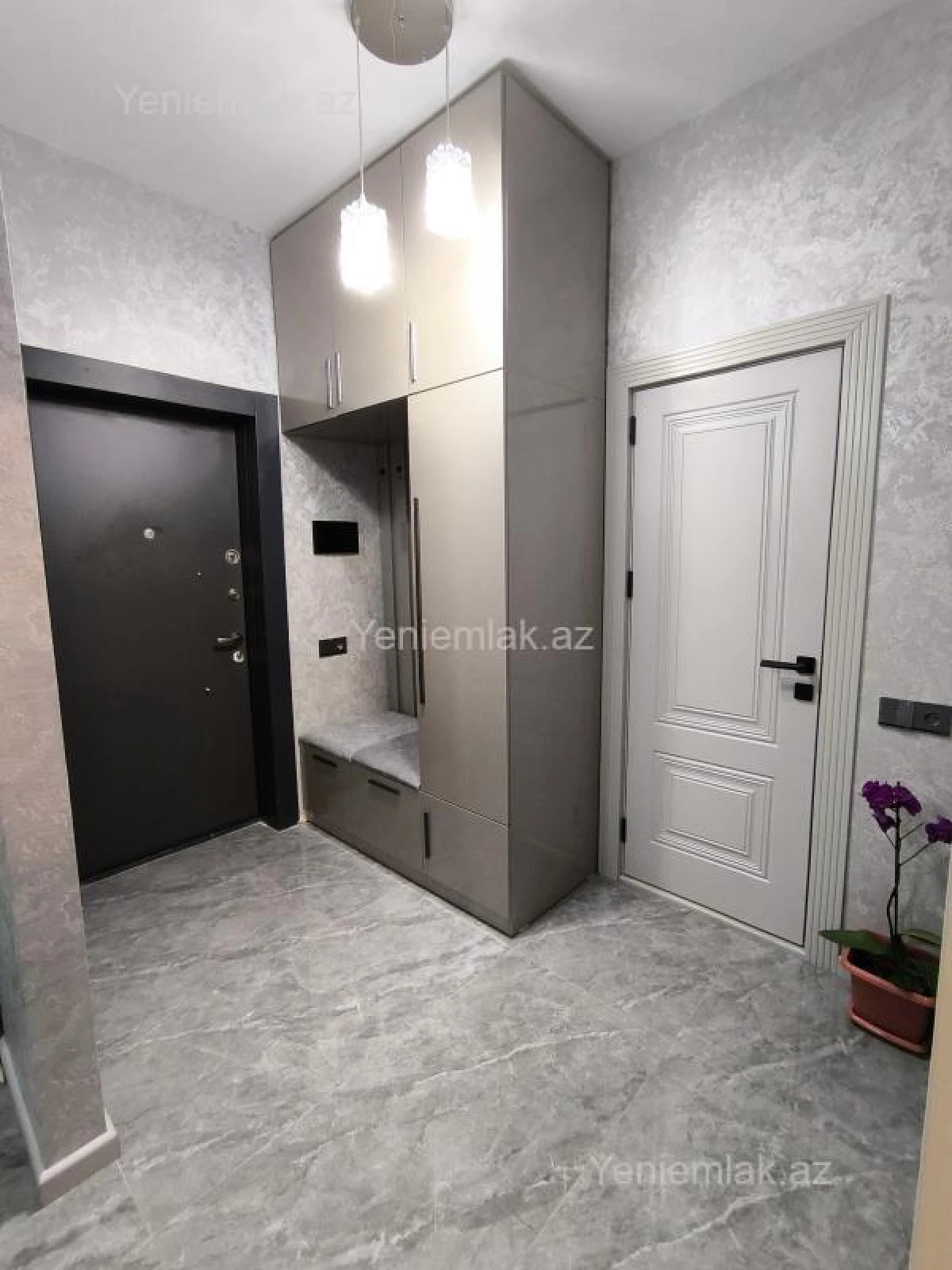 Satılır 2 otaqlı yeni tikili 68 m²