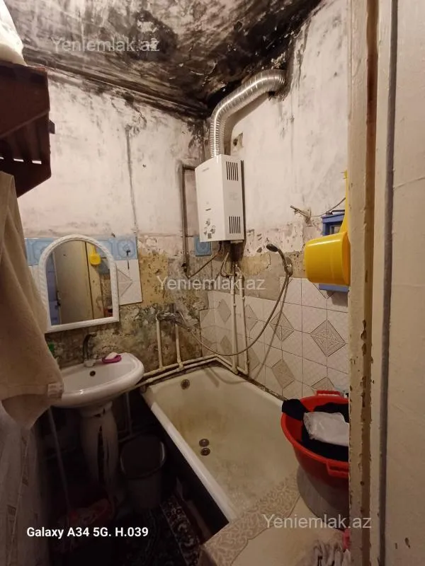 Satılır 2 otaqlı köhnə tikili 46 m²