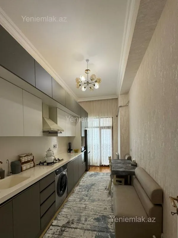 Satılır 3 otaqlı yeni tikili 105 m²