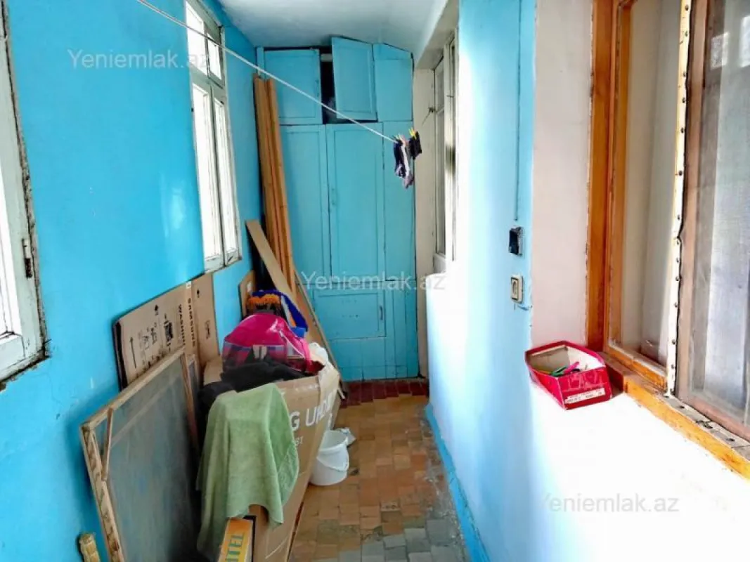 Satılır 3 otaqlı köhnə tikili 80 m²