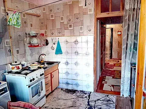 Satılır 3 otaqlı köhnə tikili 80 m²