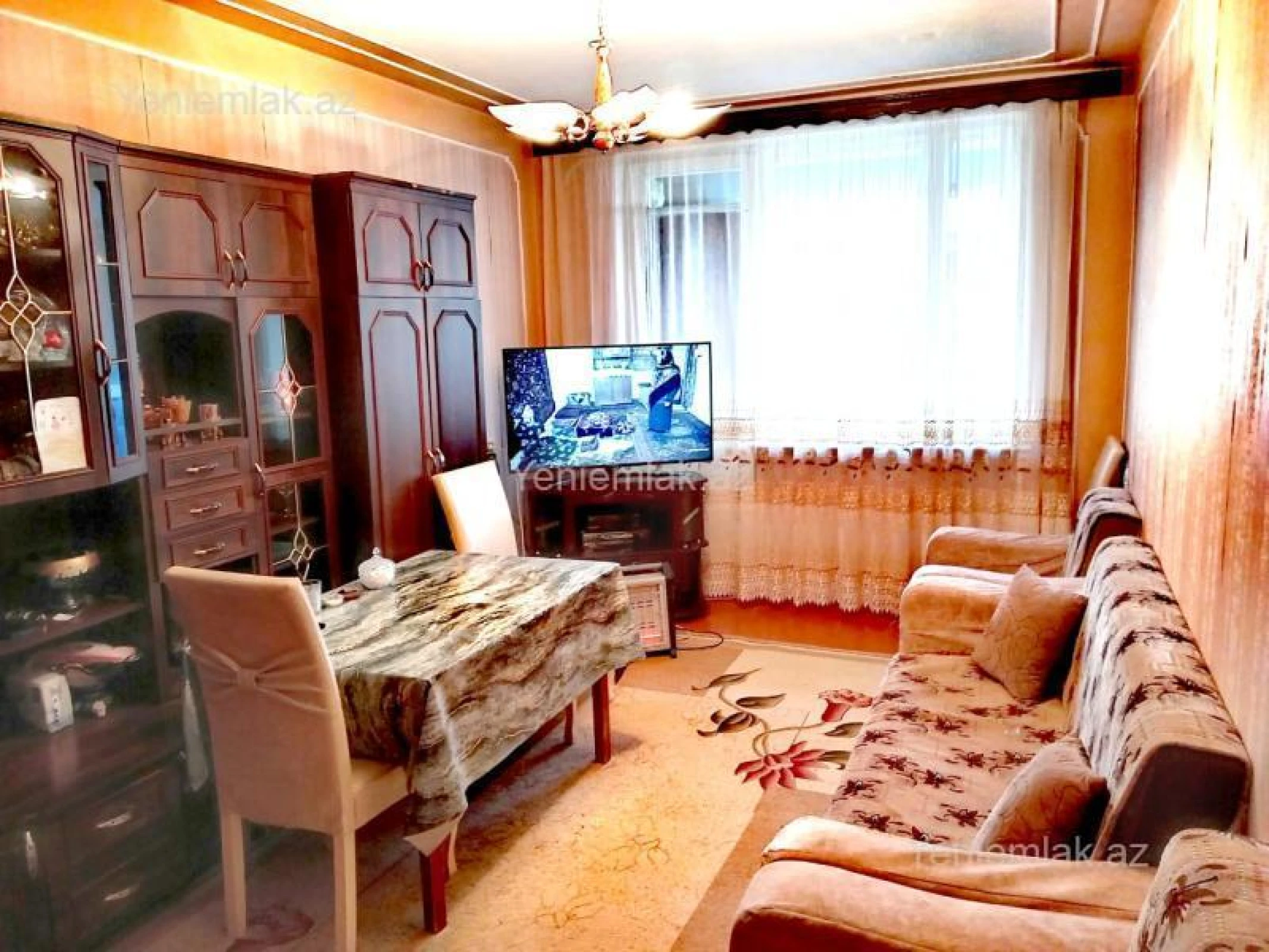 Satılır 3 otaqlı köhnə tikili 80 m²