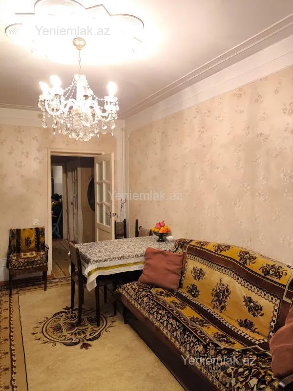 Satılır 2 otaqlı köhnə tikili 55 m²