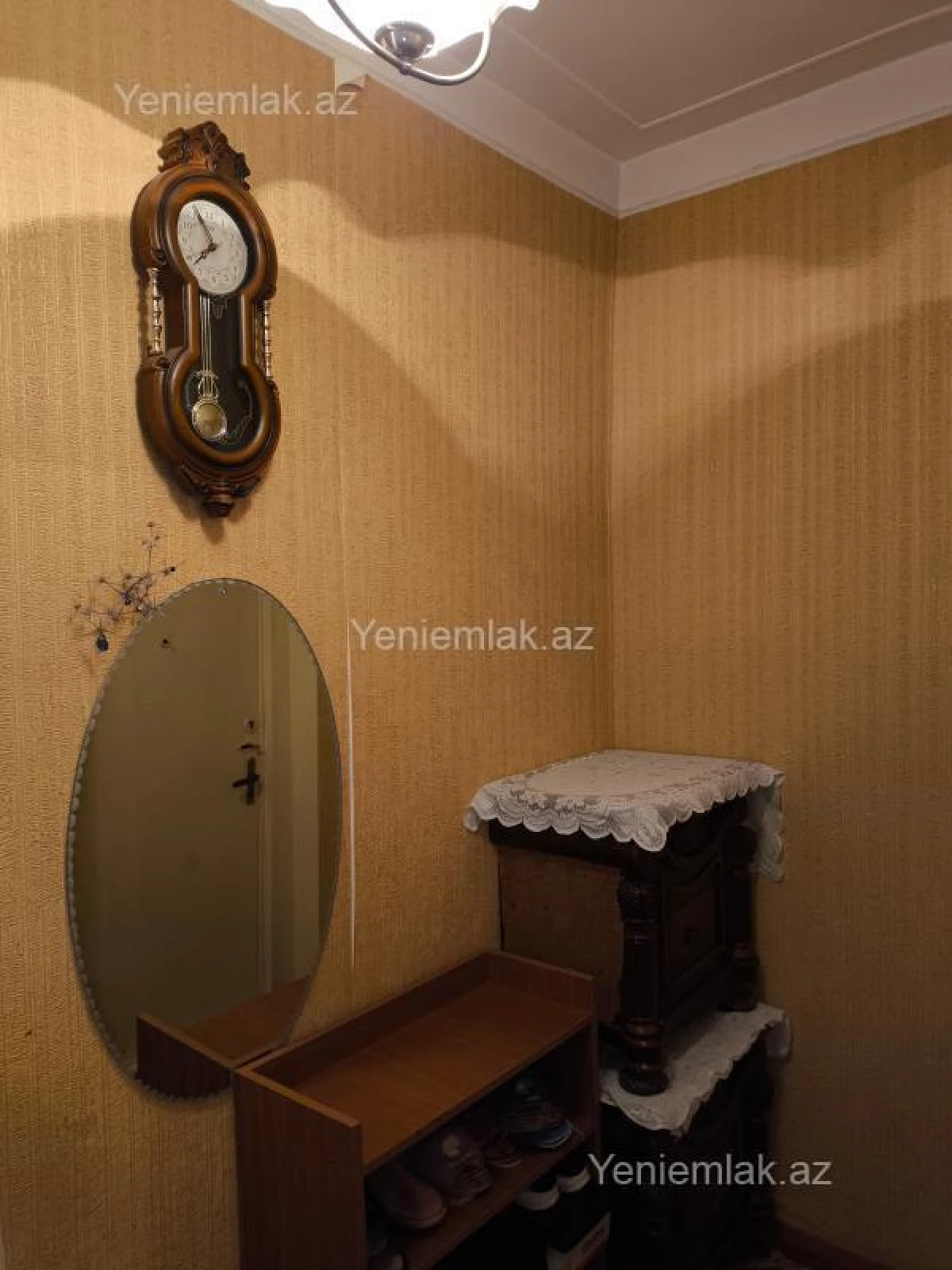 Satılır 2 otaqlı köhnə tikili 55 m²