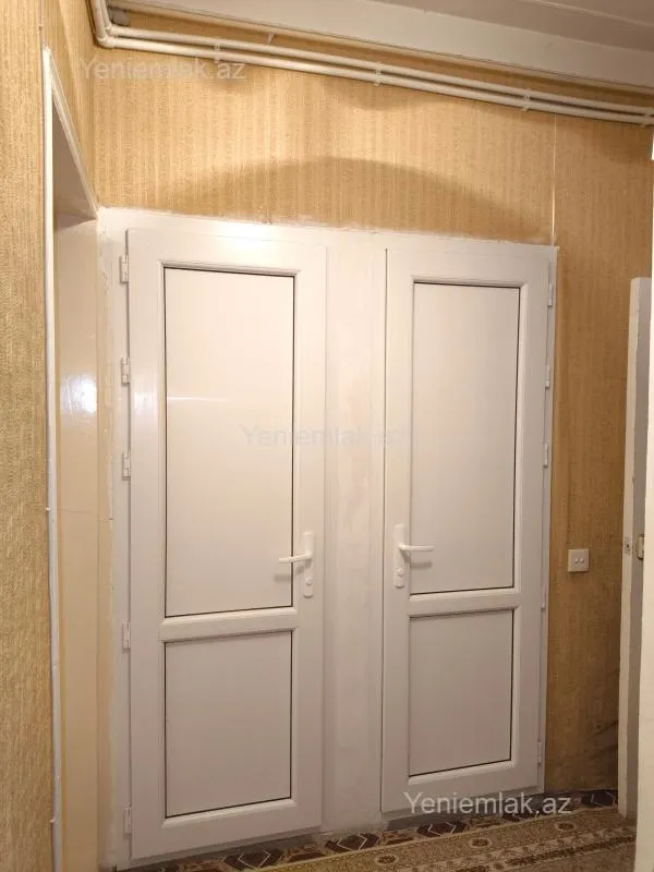 Satılır 2 otaqlı köhnə tikili 55 m²