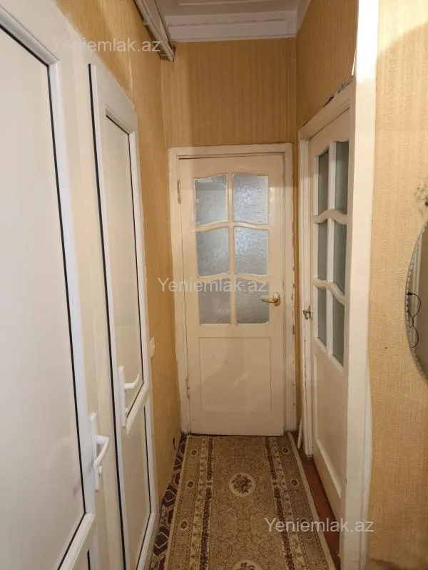 Satılır 2 otaqlı köhnə tikili 55 m²