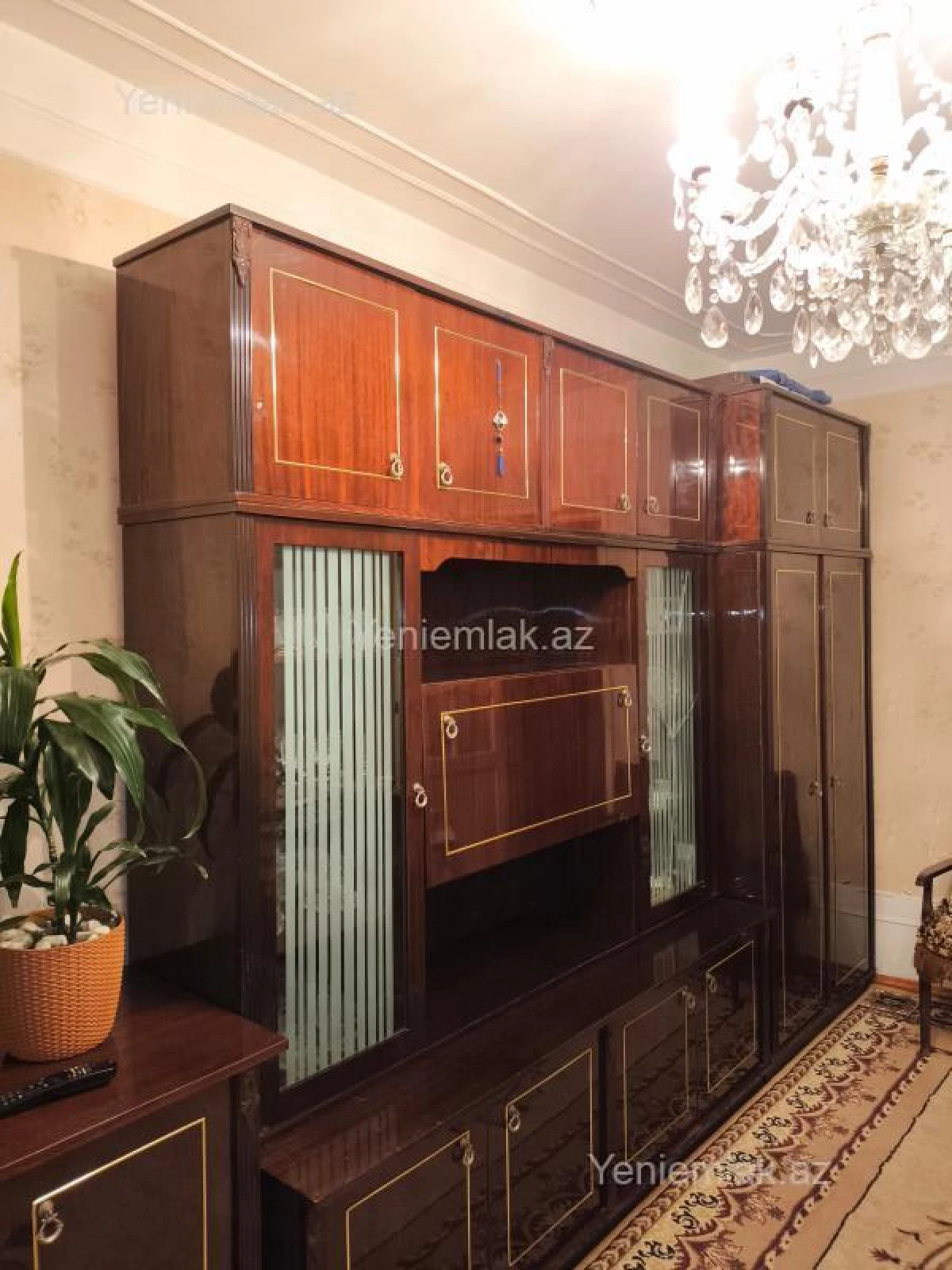 Satılır 2 otaqlı köhnə tikili 55 m²