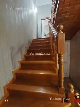 Satılır 5 otaqlı həyət evi 180 m²