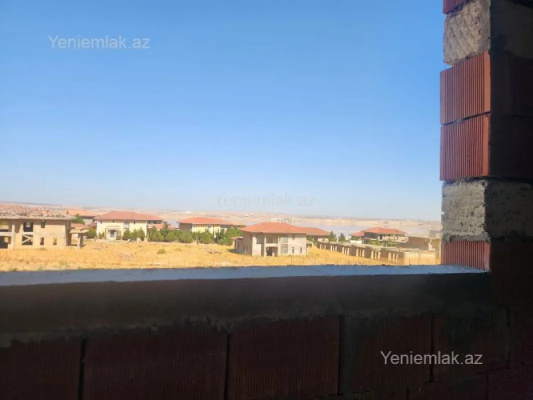 Satılır 2 otaqlı yeni tikili 80.5 m²