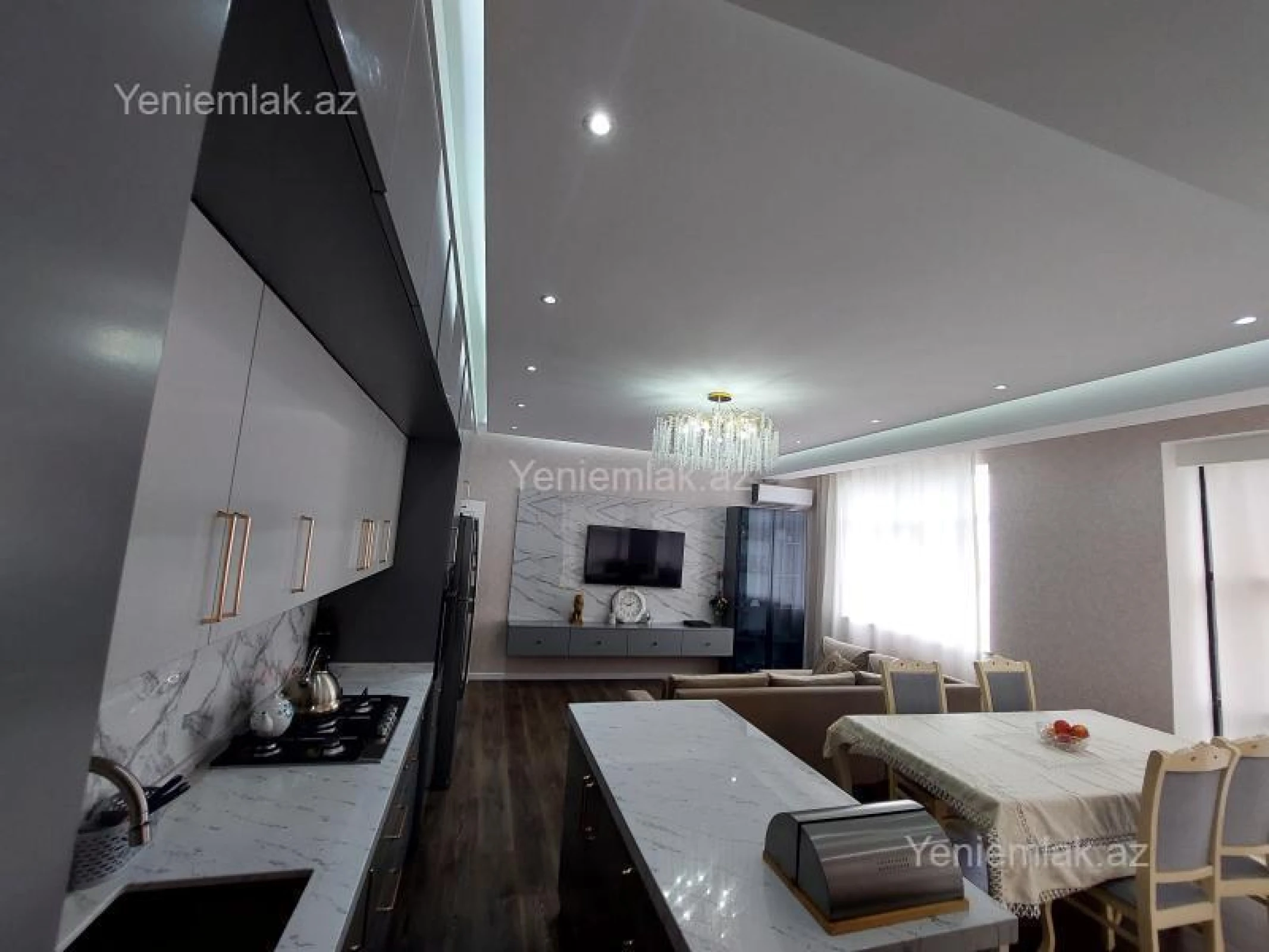 Satılır 3 otaqlı yeni tikili 125 m²