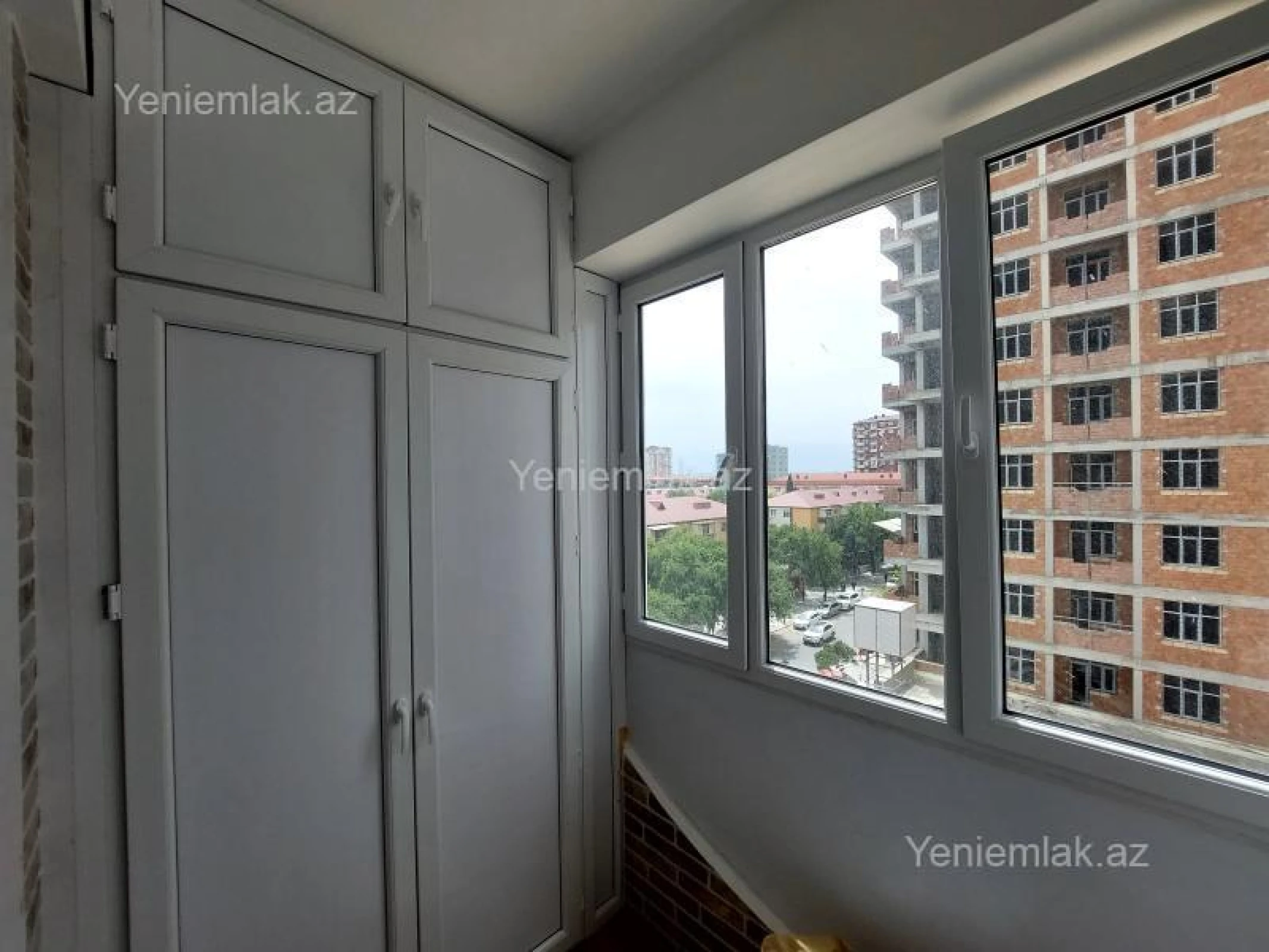 Satılır 3 otaqlı yeni tikili 125 m²