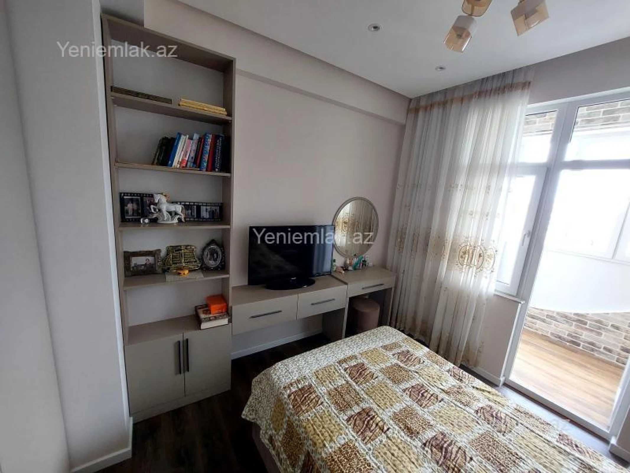 Satılır 3 otaqlı yeni tikili 125 m²
