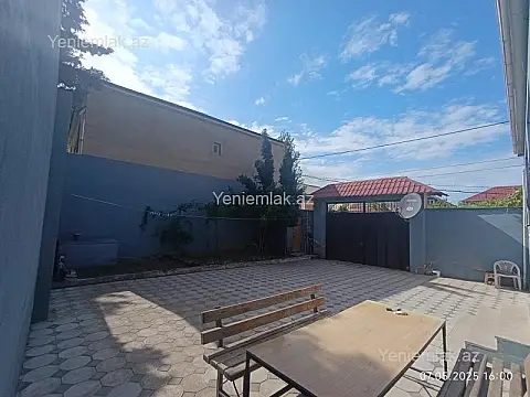 Satılır 4 otaqlı həyət evi 130 m²