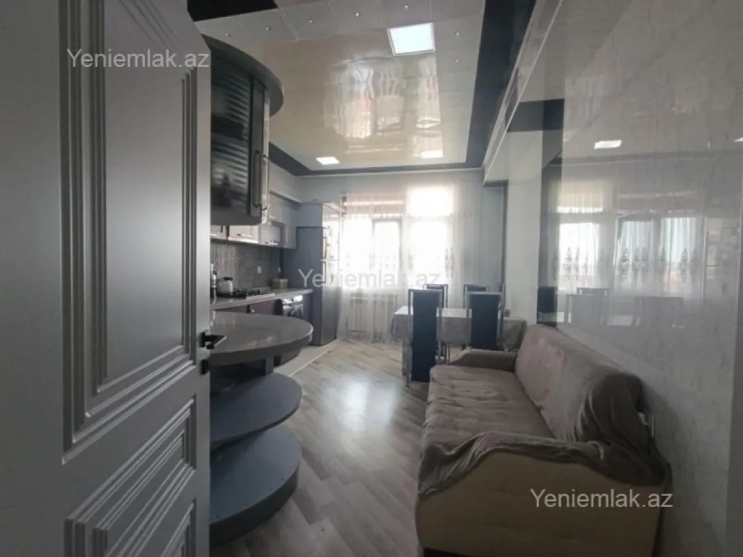 Satılır 3 otaqlı yeni tikili 114 m²