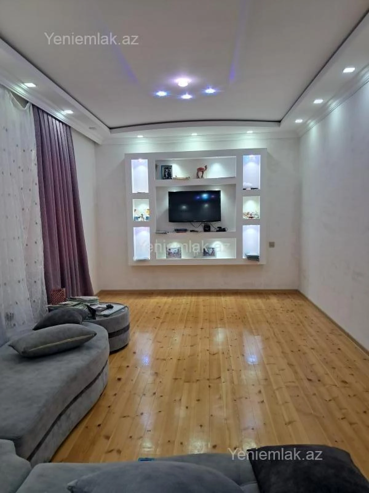 Satılır 6 otaqlı həyət evi 350 m²