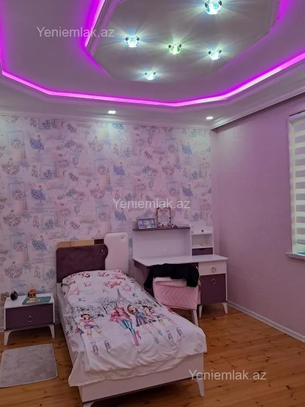Satılır 6 otaqlı həyət evi 350 m²