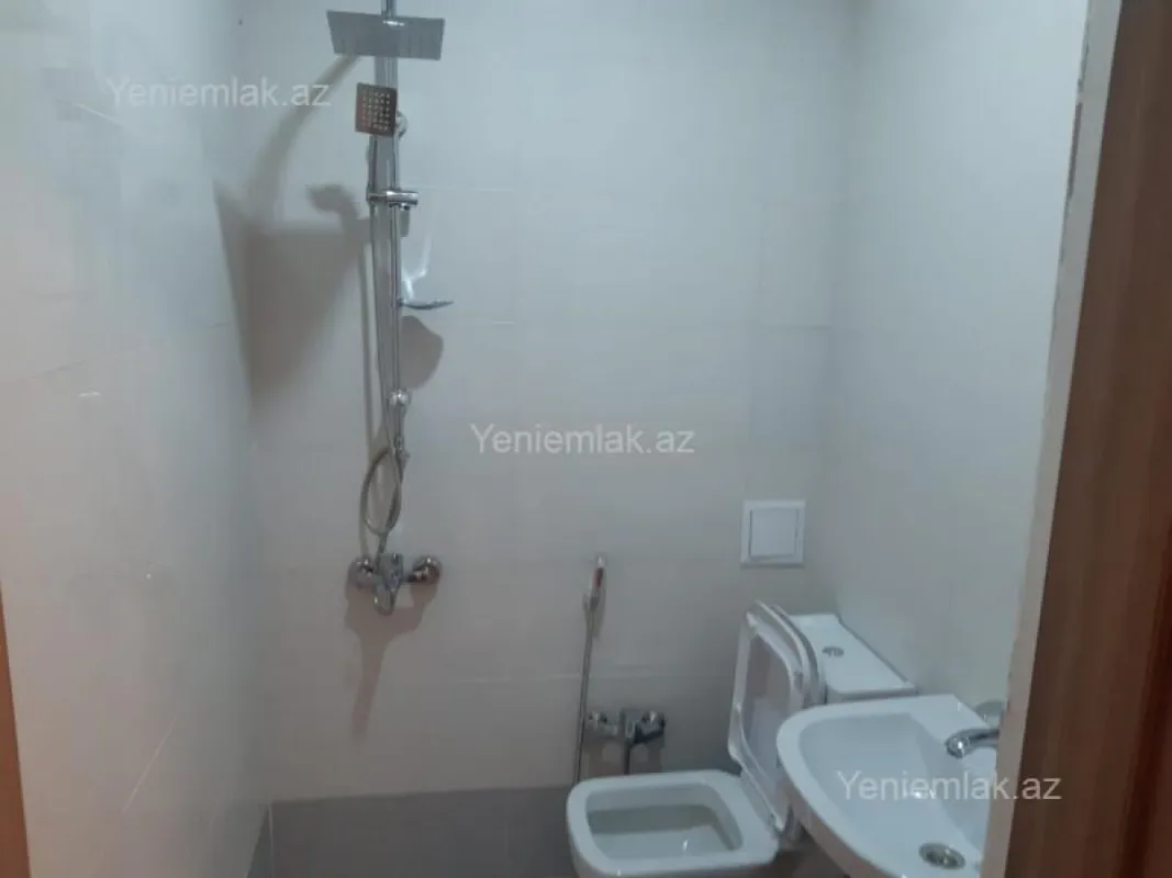 Satılır 3 otaqlı yeni tikili 115 m²