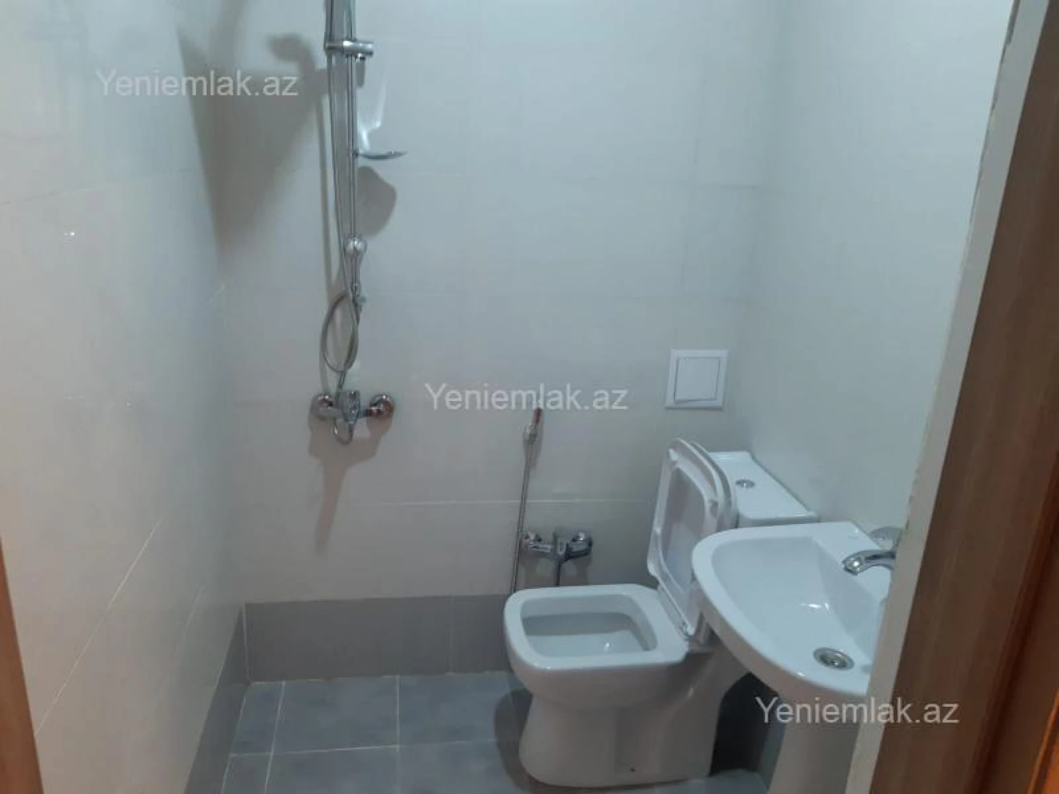 Satılır 3 otaqlı yeni tikili 115 m²