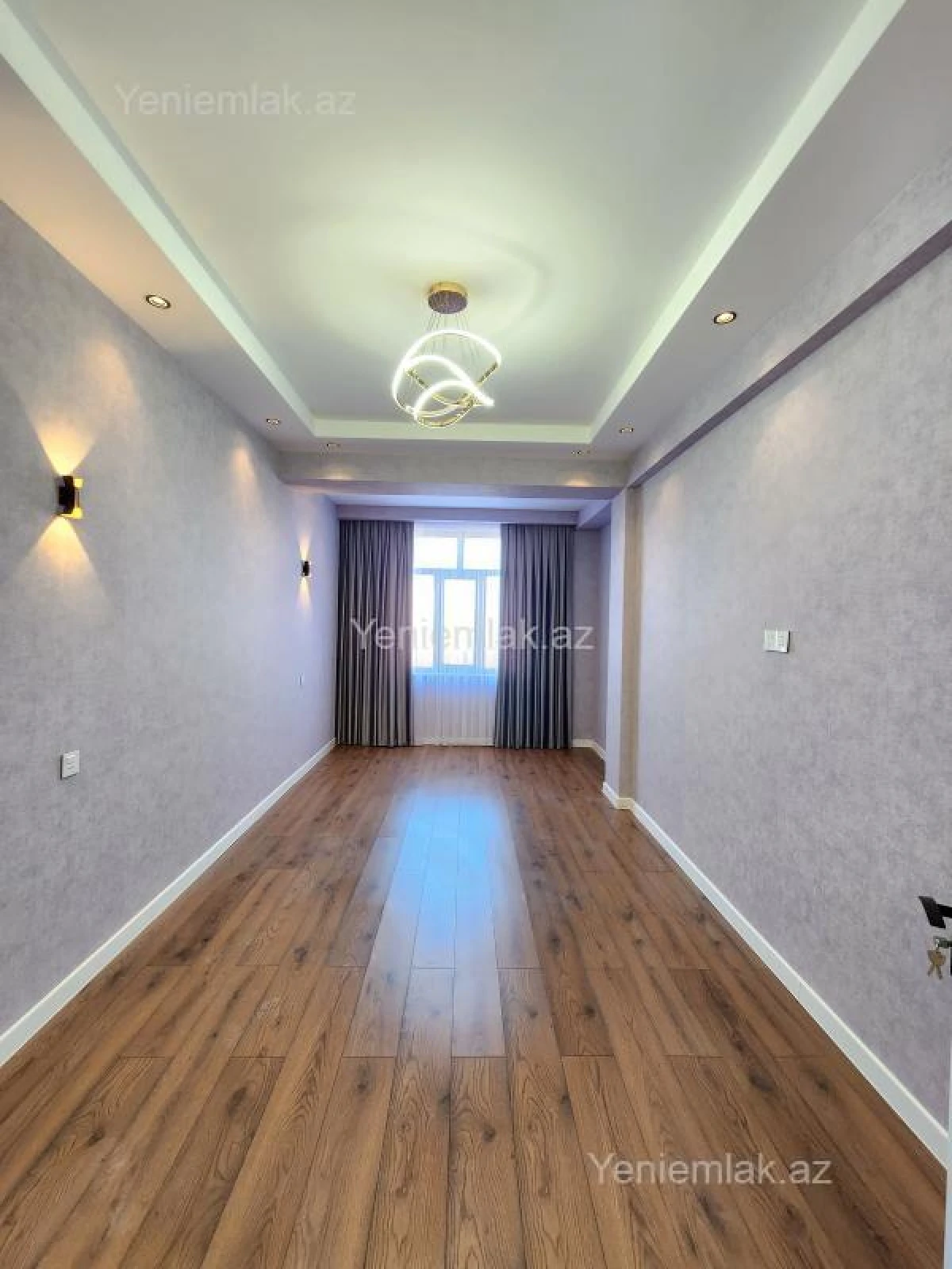 Satılır 3 otaqlı yeni tikili 130 m²