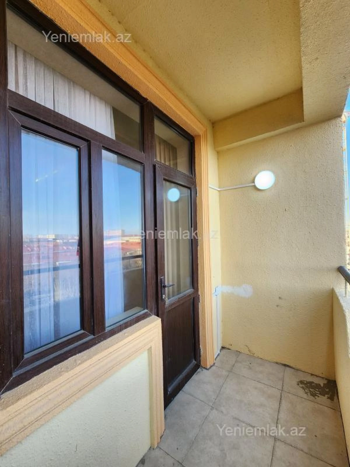 Satılır 3 otaqlı yeni tikili 130 m²