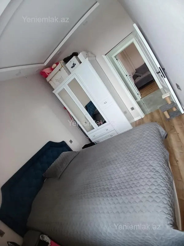 Satılır 3 otaqlı yeni tikili 74 m²