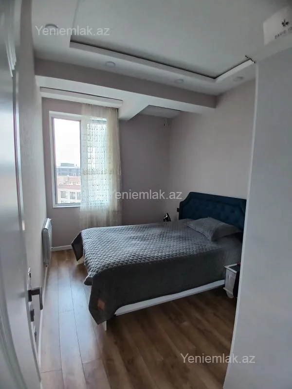 Satılır 3 otaqlı yeni tikili 74 m²