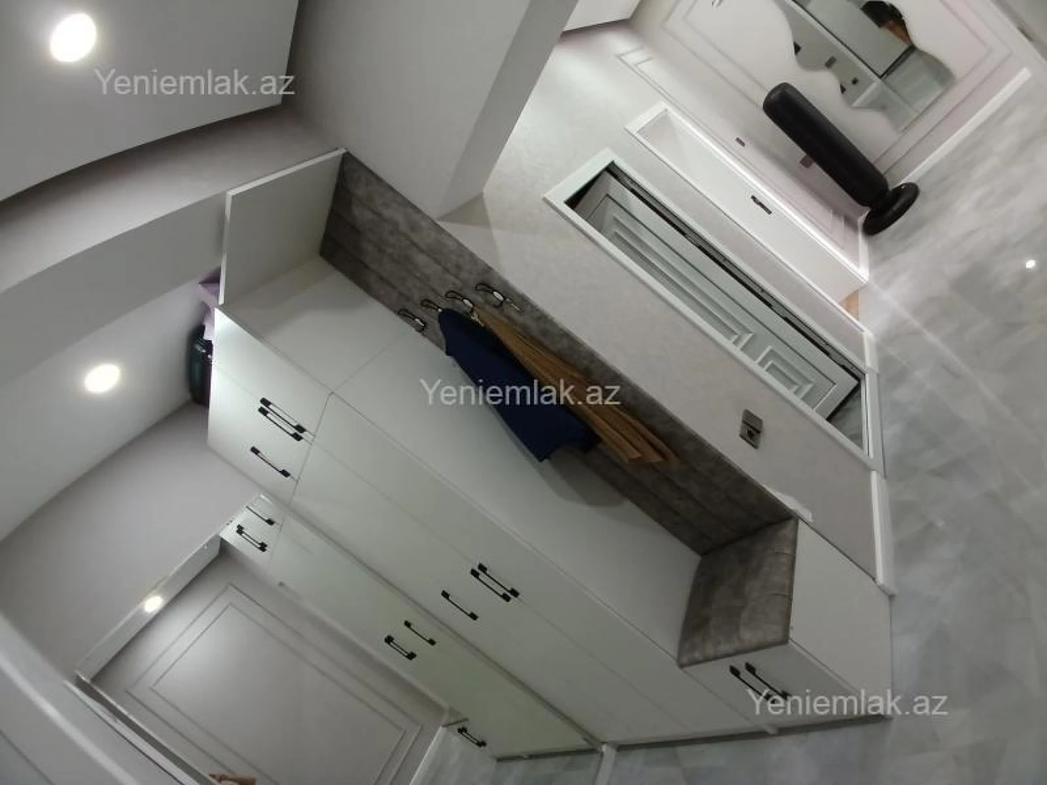 Satılır 3 otaqlı yeni tikili 74 m²