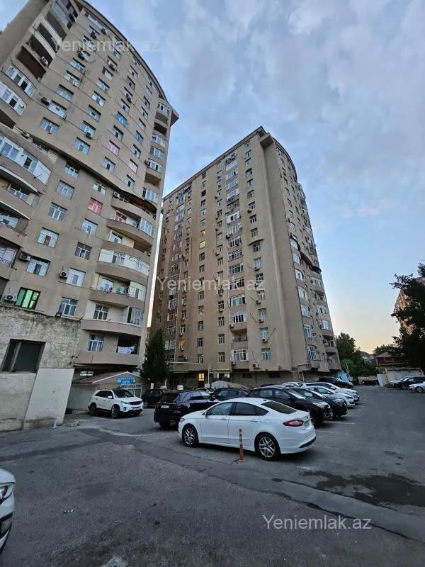 Satılır 2 otaqlı yeni tikili 70 m²