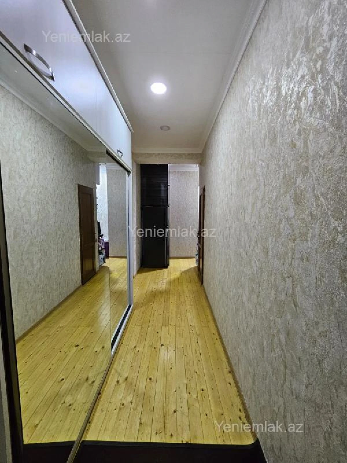 Satılır 2 otaqlı yeni tikili 70 m²