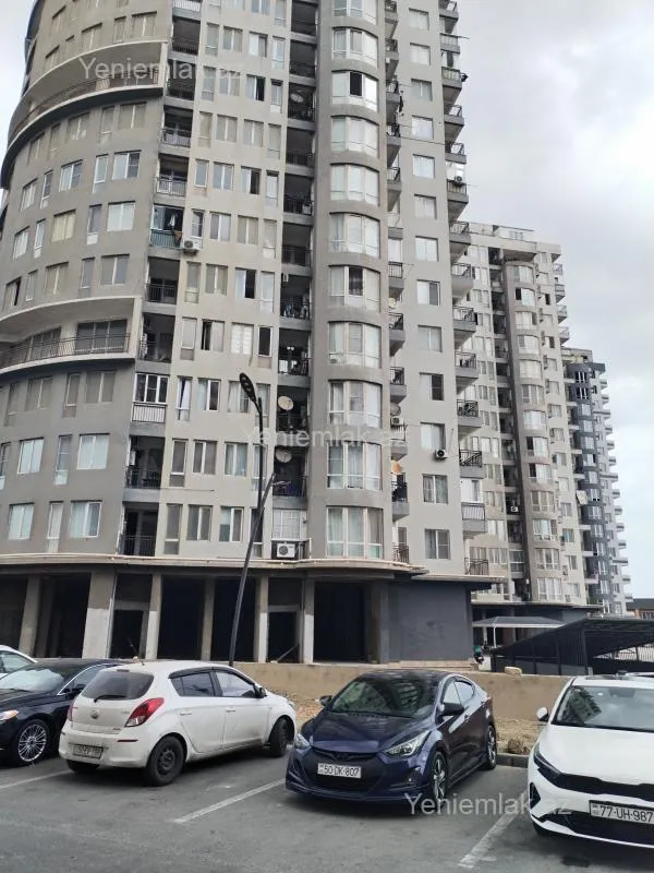 Satılır 2 otaqlı yeni tikili 71 m²