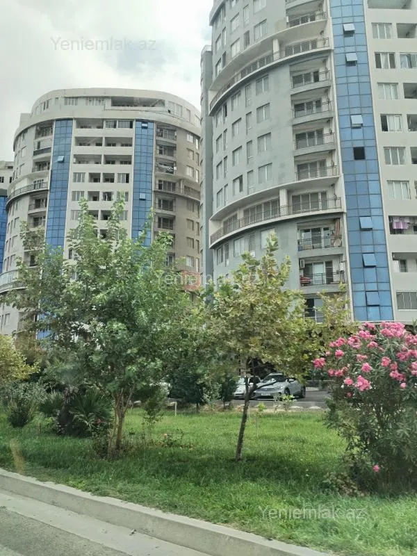Satılır 2 otaqlı yeni tikili 71 m²