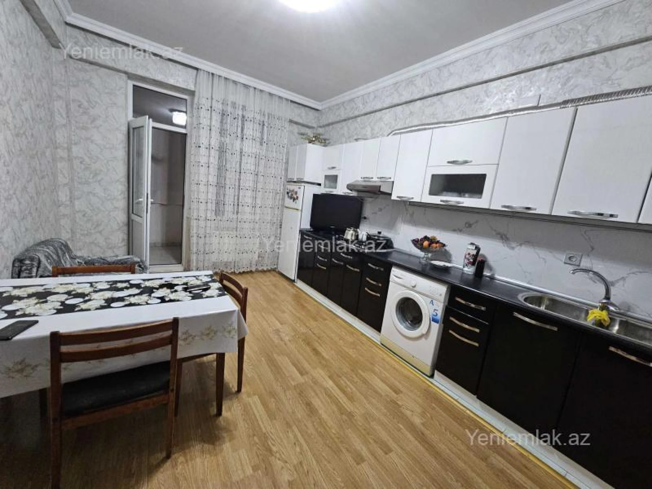 Satılır 3 otaqlı yeni tikili 108 m²