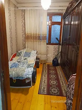 Satılır 3 otaqlı köhnə tikili 75 m²