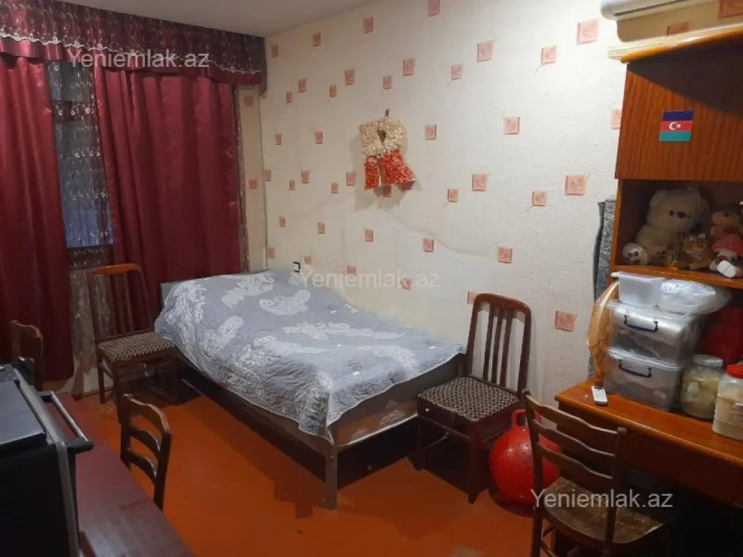 Satılır 3 otaqlı köhnə tikili 75 m²