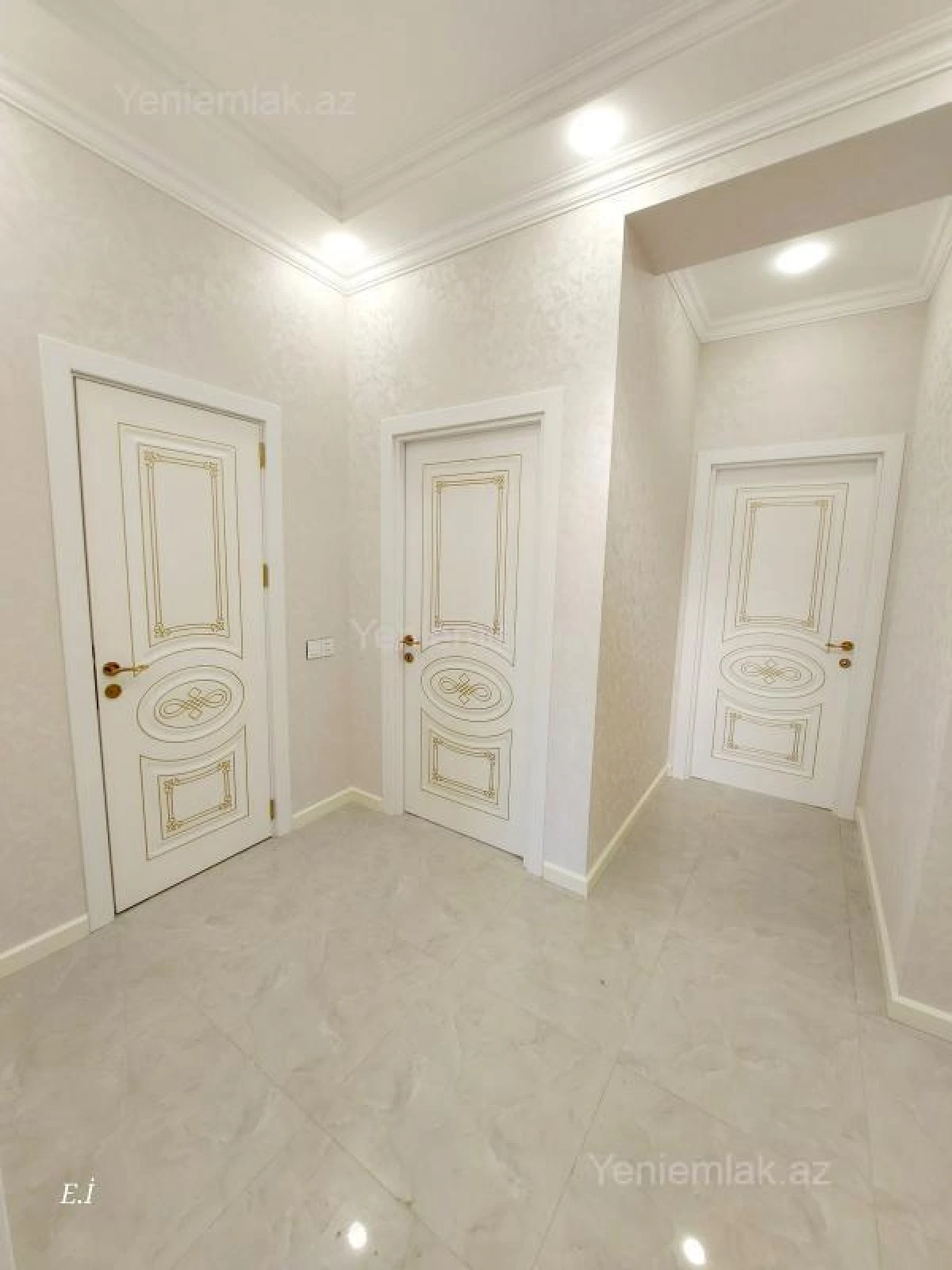 Satılır 3 otaqlı yeni tikili 87 m²