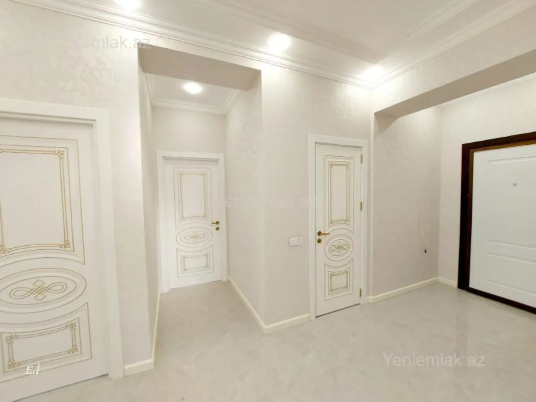 Satılır 3 otaqlı yeni tikili 87 m²