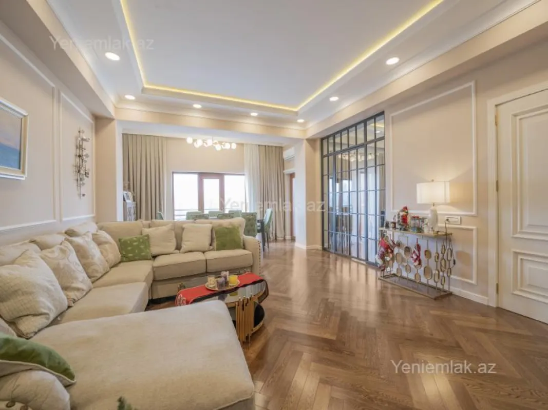 Satılır 3 otaqlı yeni tikili 166 m²