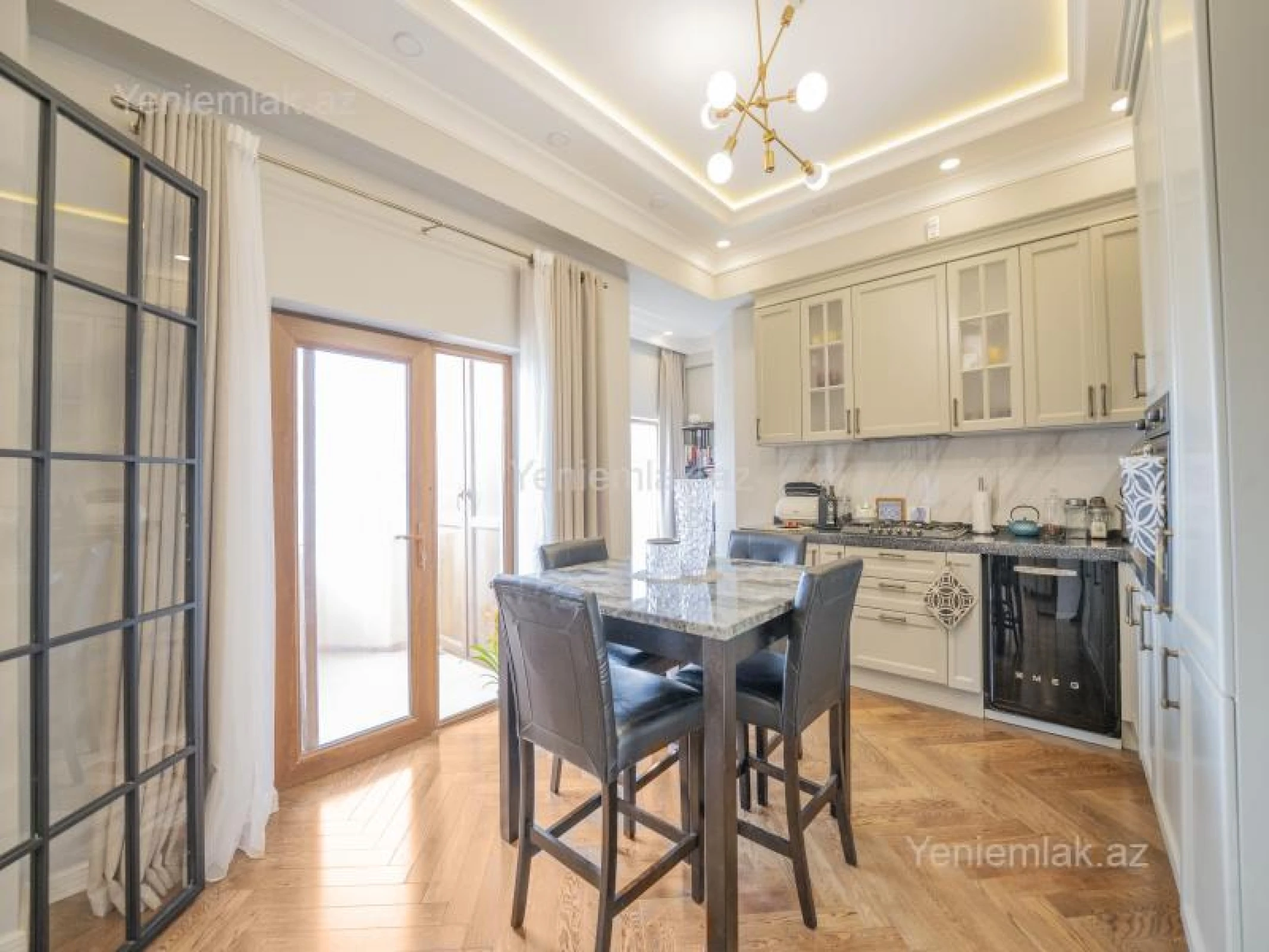 Satılır 3 otaqlı yeni tikili 166 m²