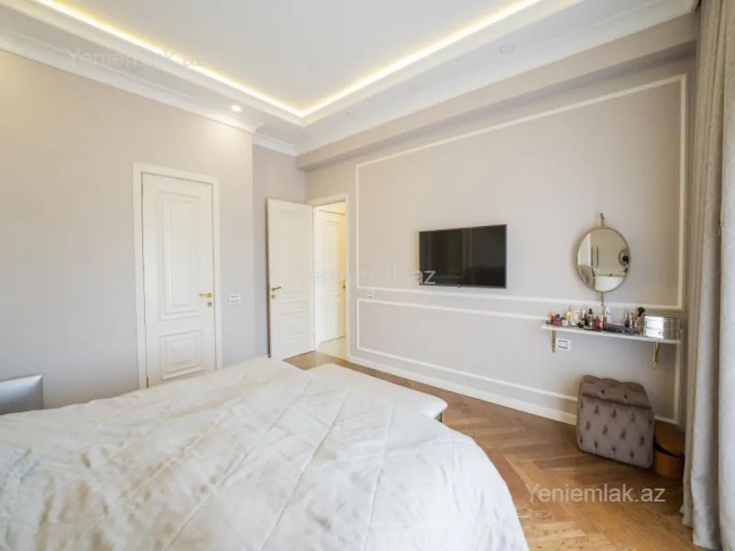 Satılır 3 otaqlı yeni tikili 166 m²