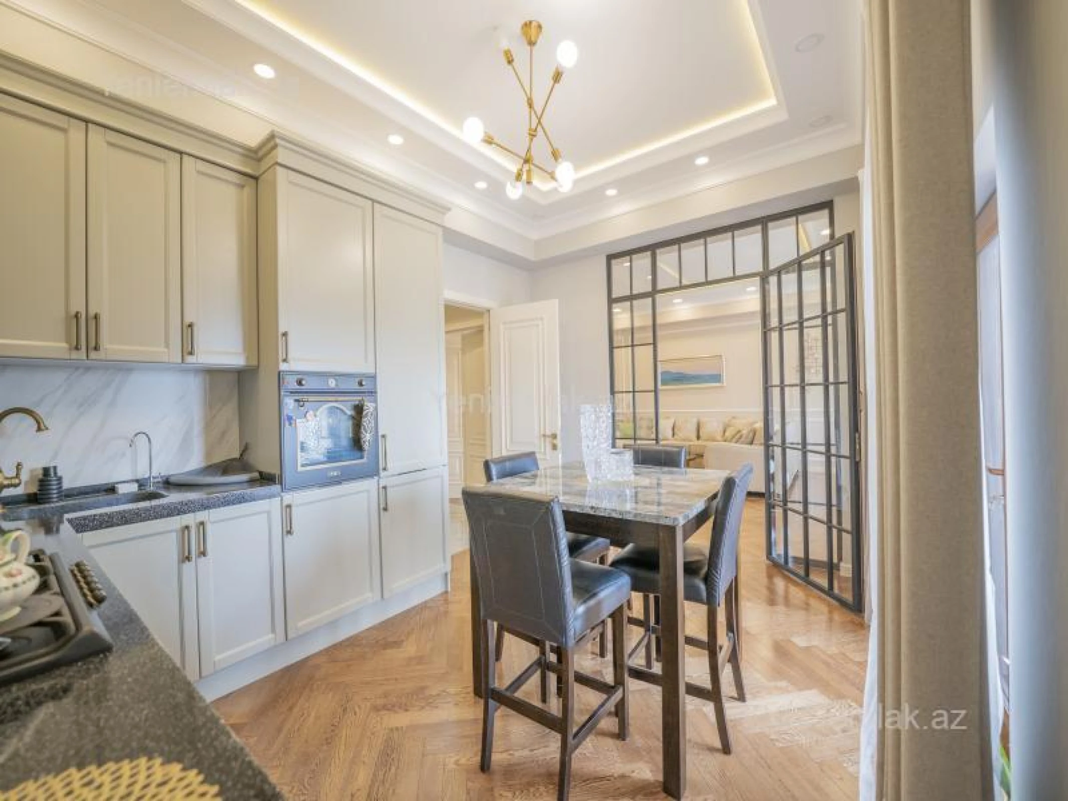 Satılır 3 otaqlı yeni tikili 166 m²