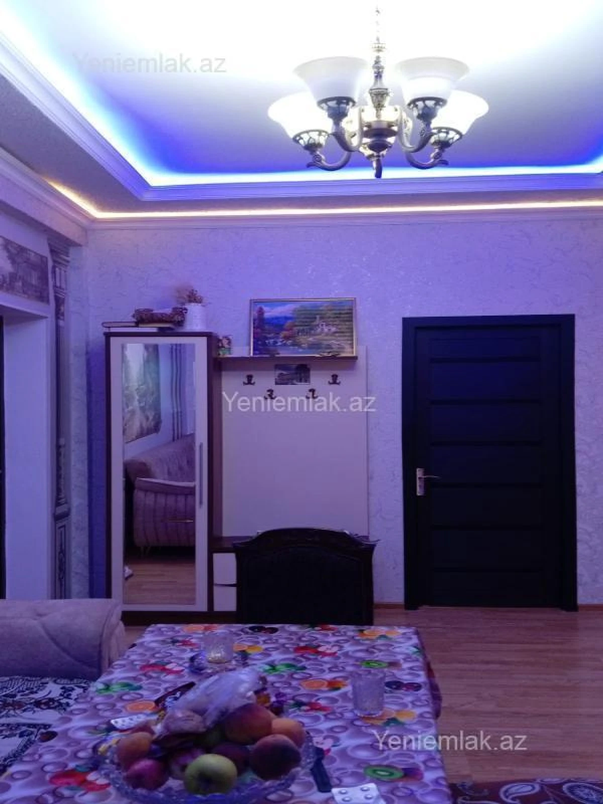 Satılır 3 otaqlı yeni tikili 130 m²