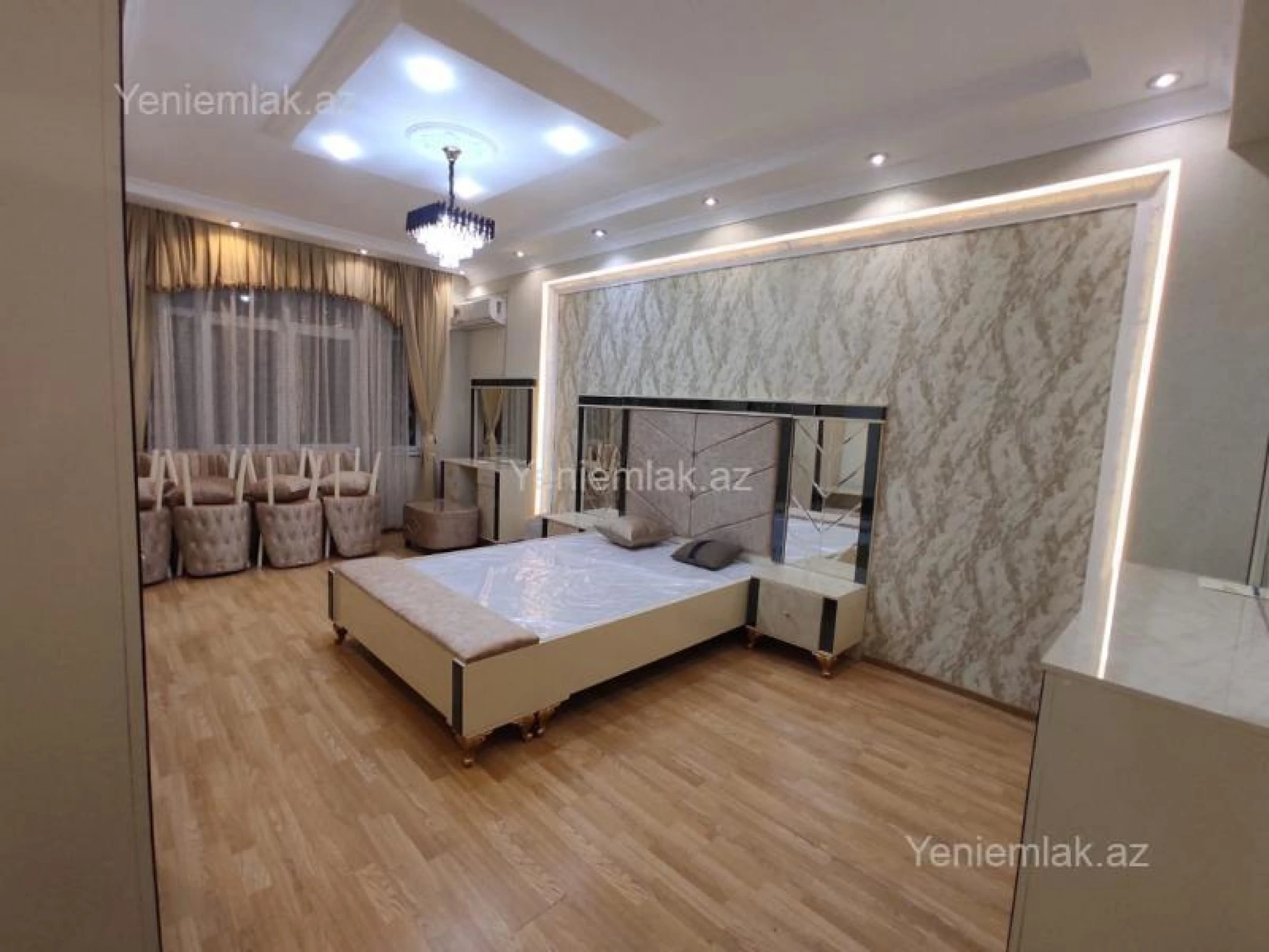 Satılır 3 otaqlı yeni tikili 130 m²