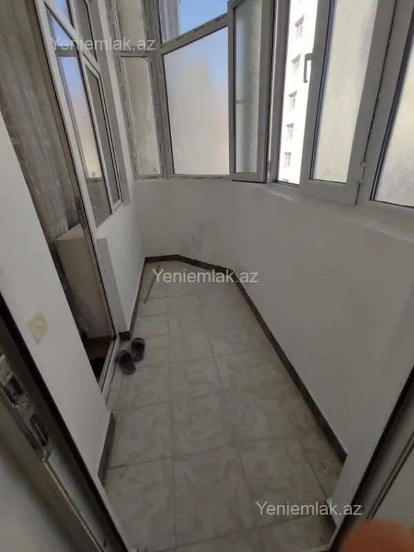 Satılır 3 otaqlı yeni tikili 130 m²