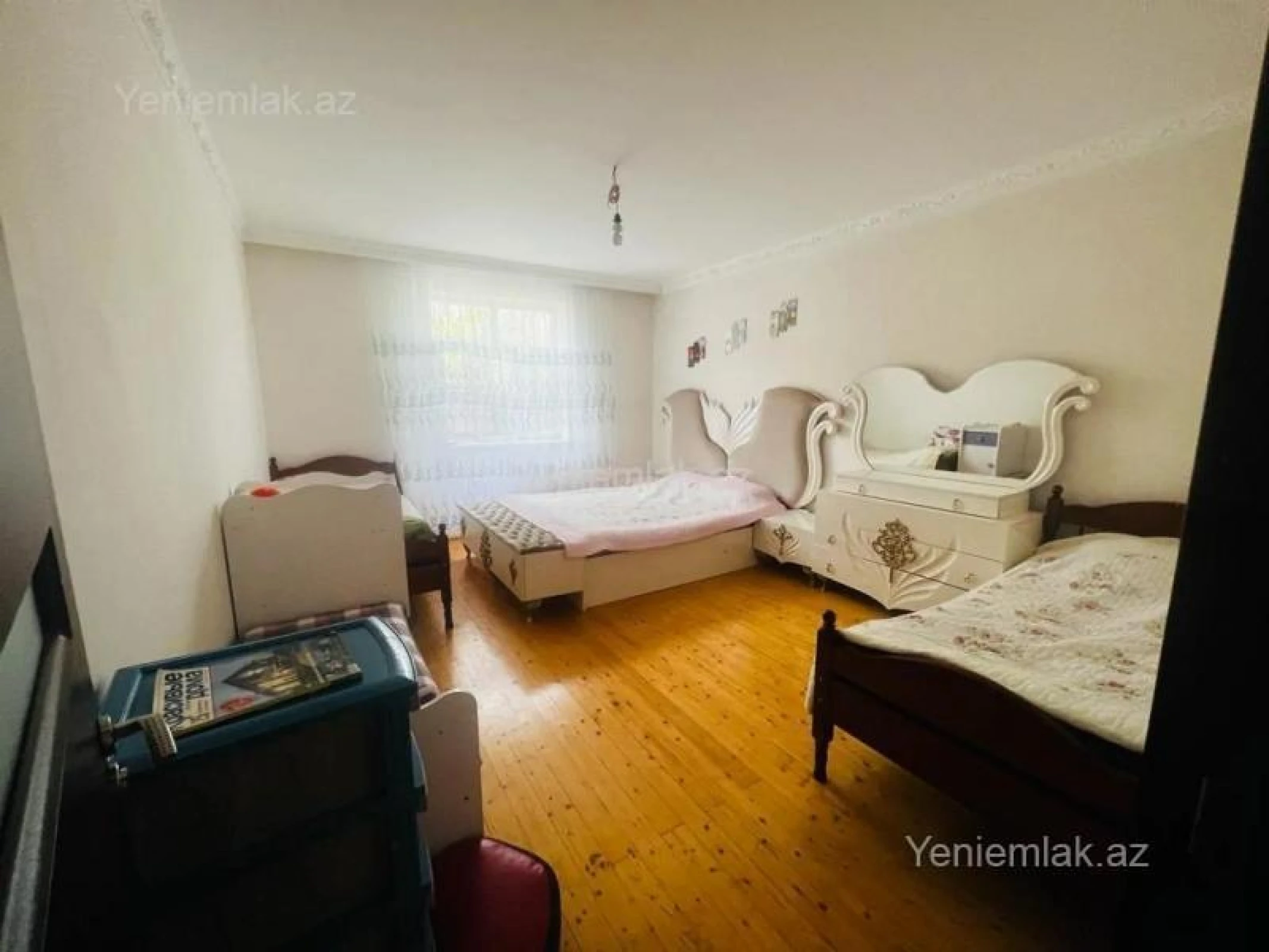 Satılır 6 otaqlı həyət evi 280 m²